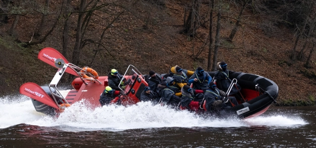 Speedboat